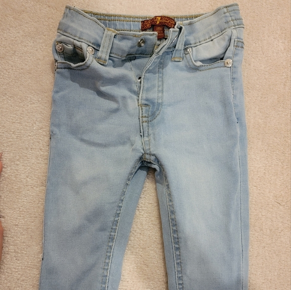 Jean - Picture 2 of 2